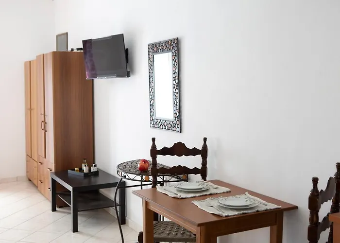 Spacious Studios Lefkada Mountain View Near Beach